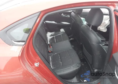 2023 Kia Forte Gt-Line z USA, uszkodzony, nr VIN 3KPF54AD6PE579663